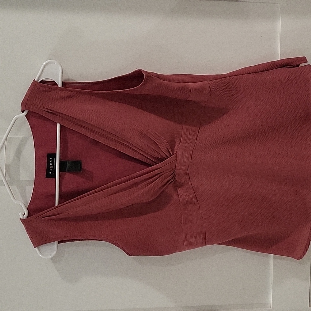 Pink Sleeveless V-Neck Top